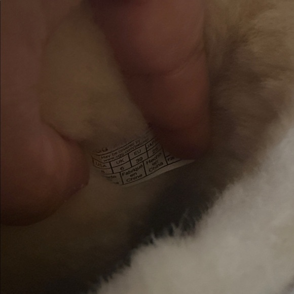 UGG Tan Winter Boots - Picture 6 of 6